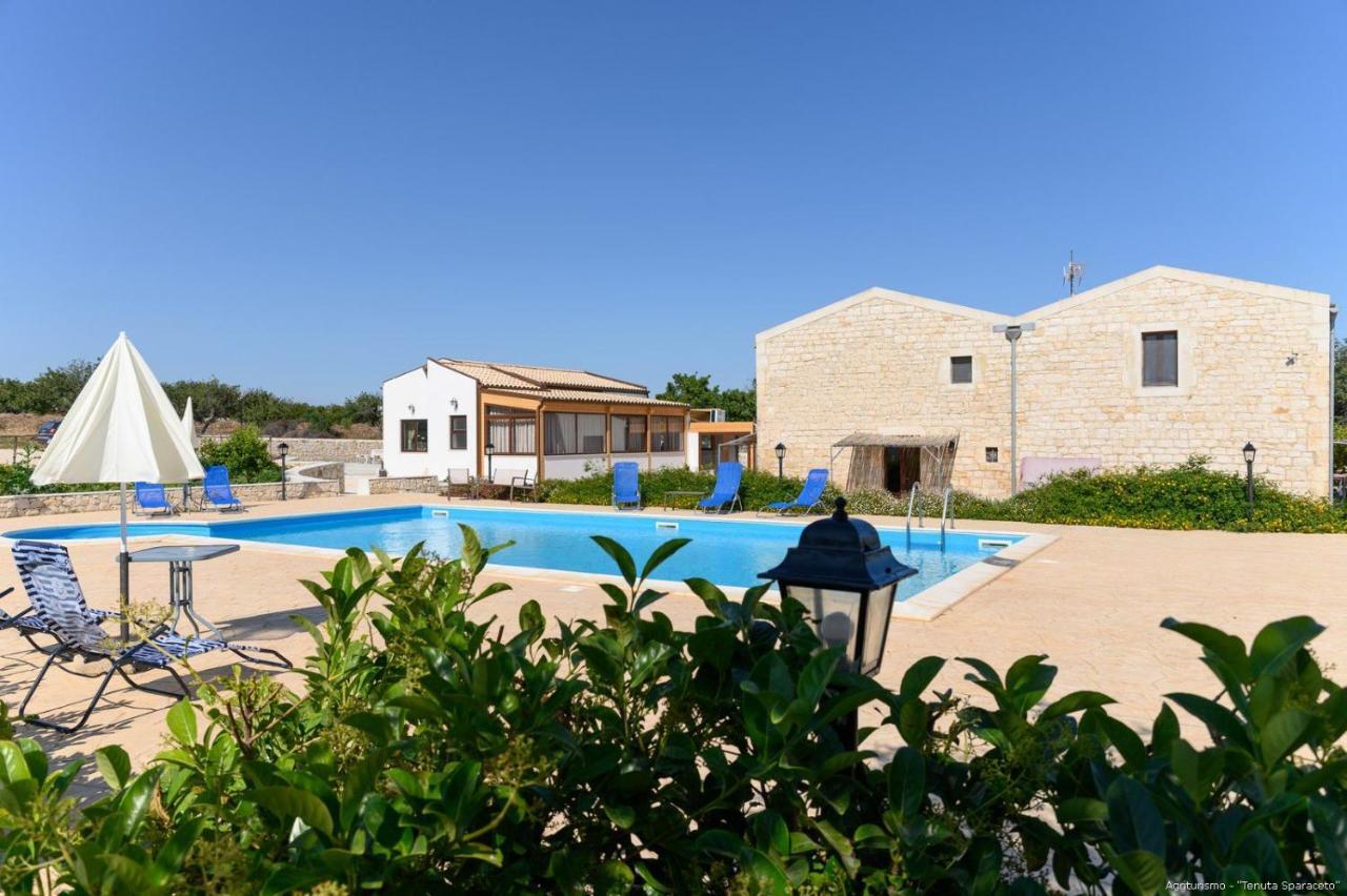 Agriturismo Tenuta Sparaceto Modica Eksteriør billede