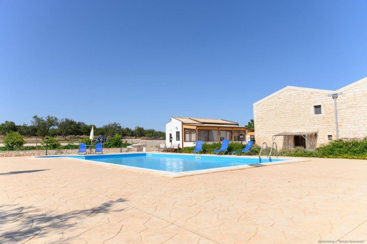 Agriturismo Tenuta Sparaceto Modica Eksteriør billede