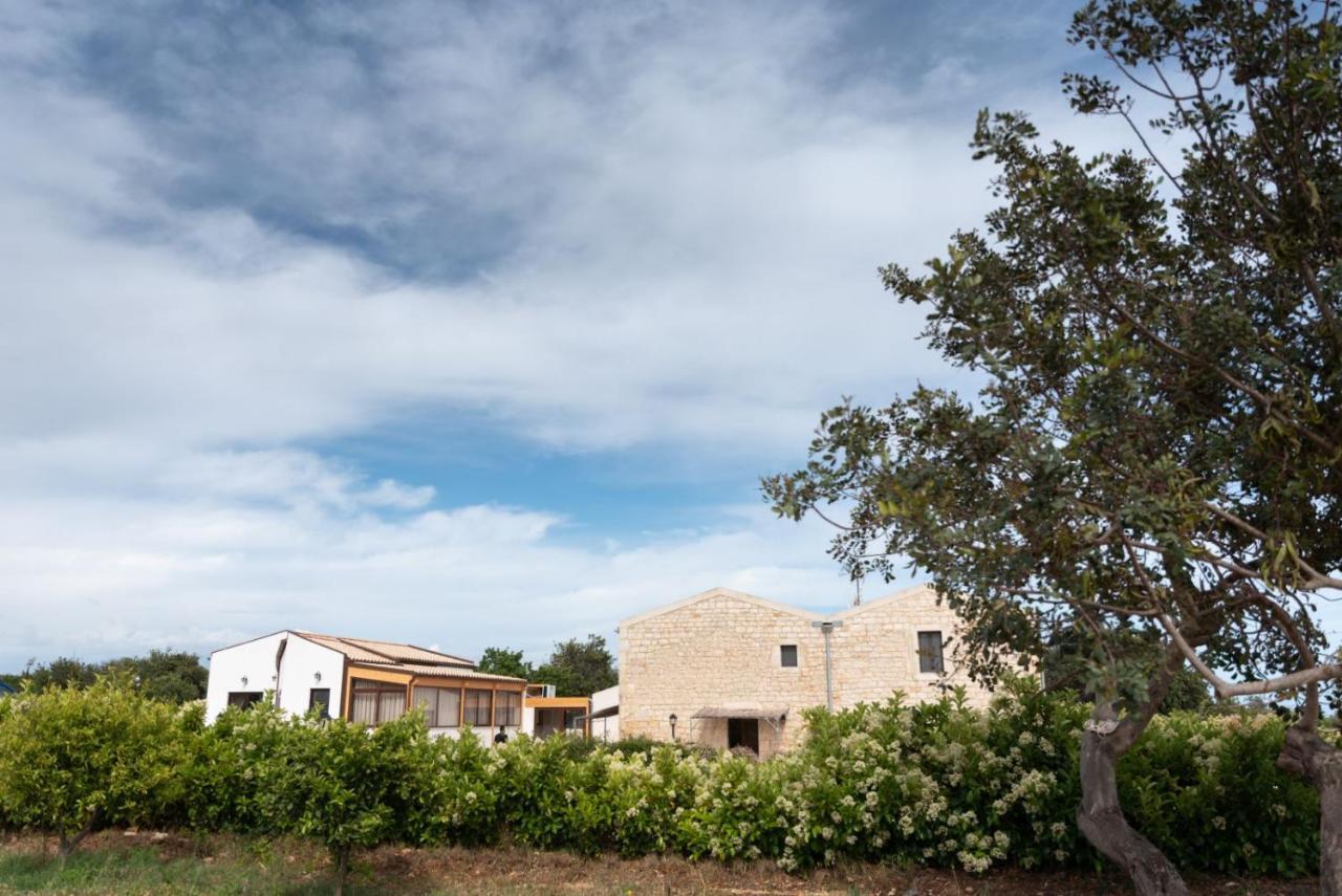 Agriturismo Tenuta Sparaceto Modica Eksteriør billede